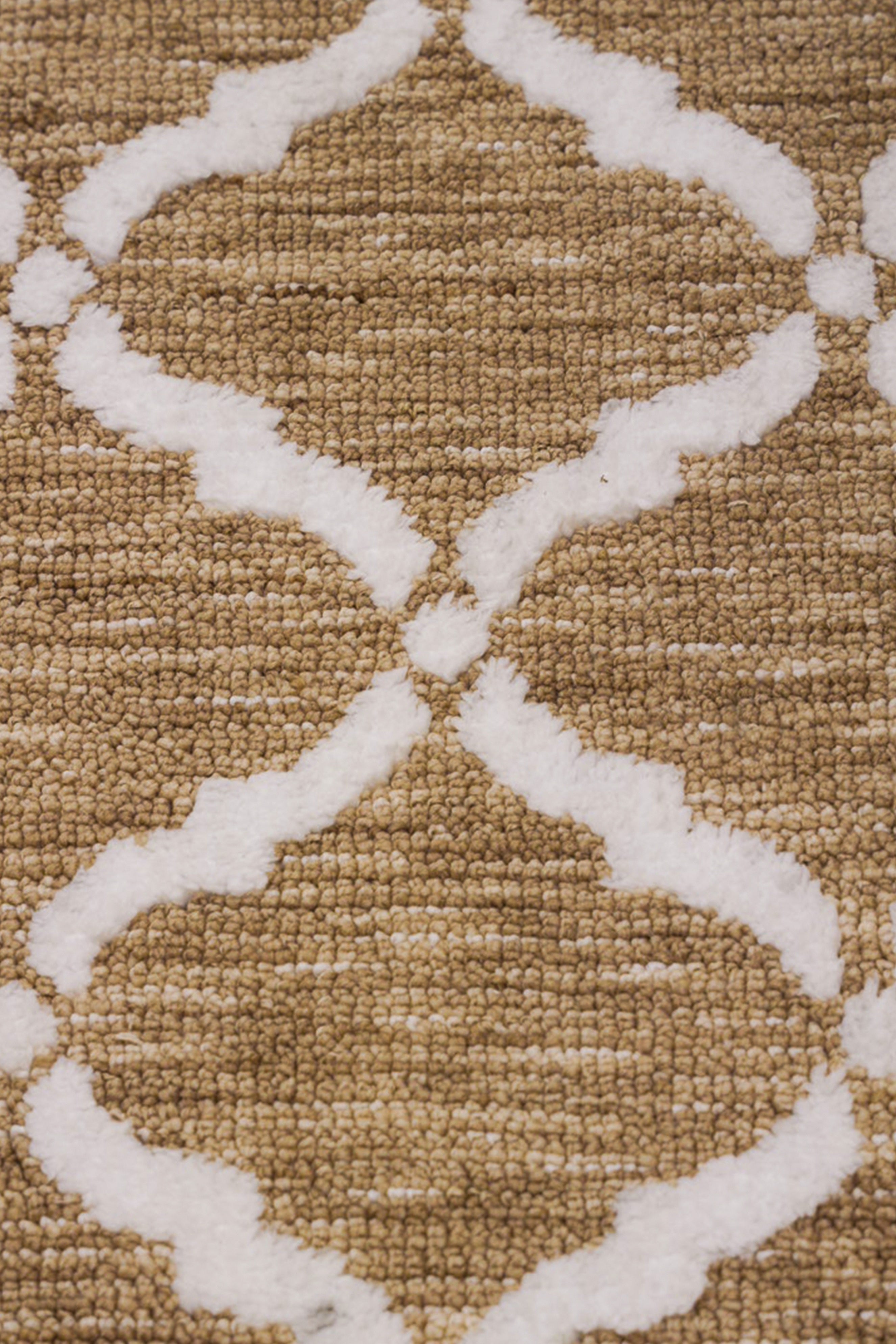 Ultra-Soft Ivory Trellis Bath Mat