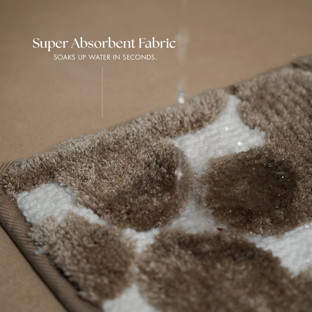 The Clover Suit | Geometric Bath Mat