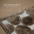 The Clover Suit | Geometric Bath Mat