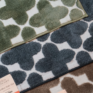 The Clover Suit | TPR Backing Bath Mat