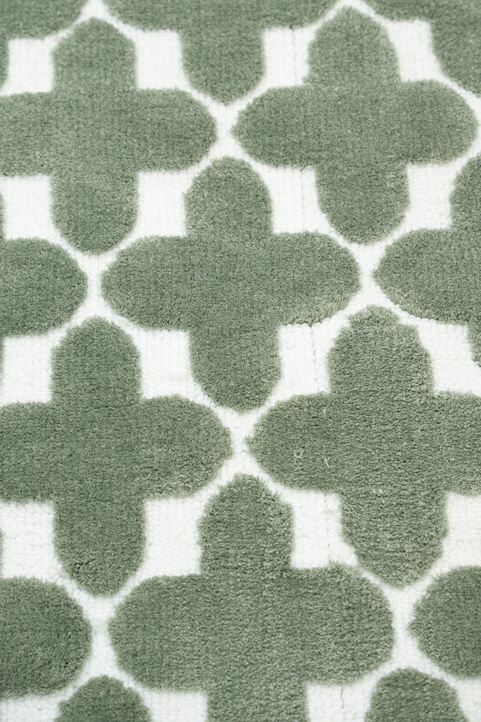 The Clover Suit | TPR Backing Bath Mat