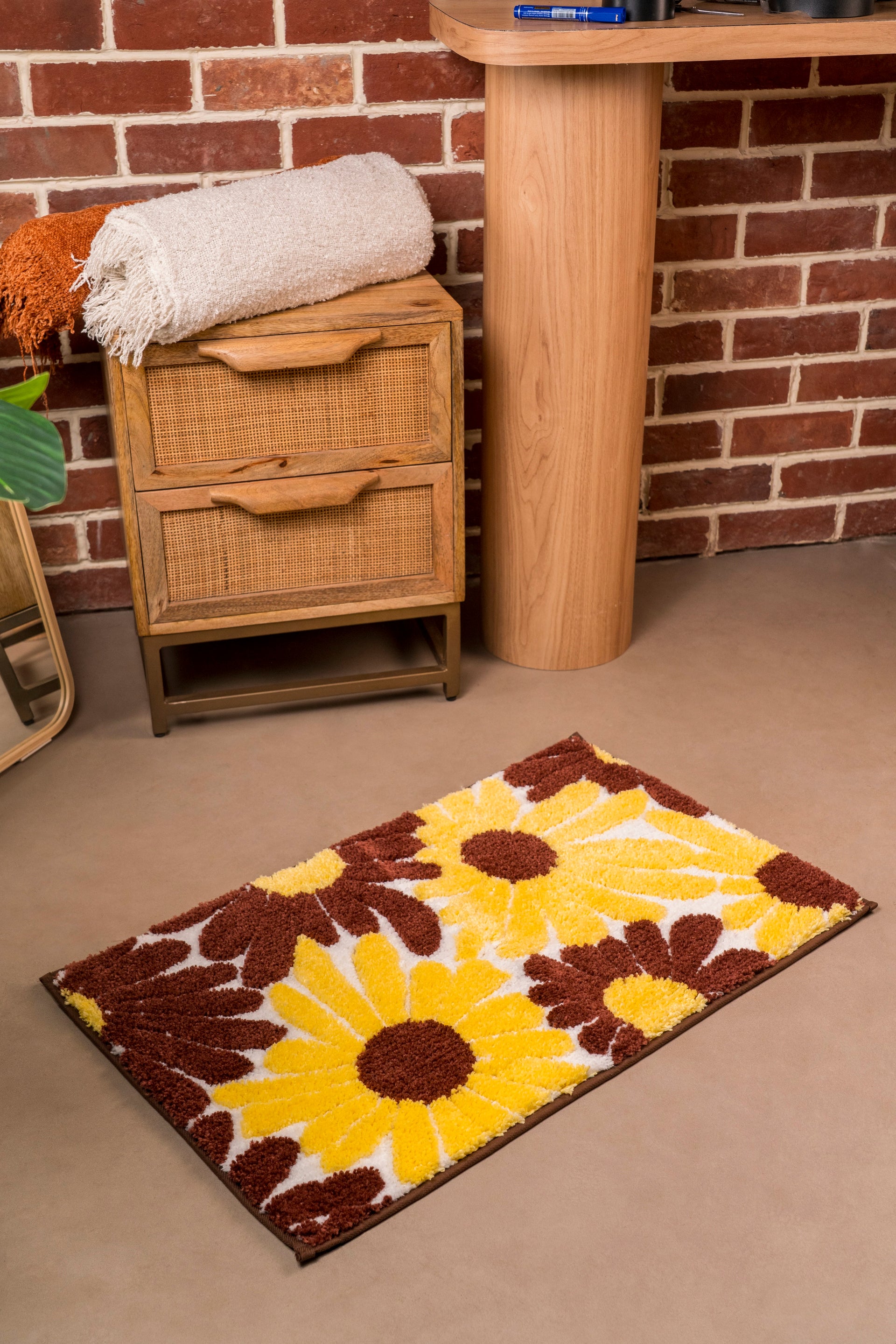 The Sol | Floral TPR Backing Bath Mat