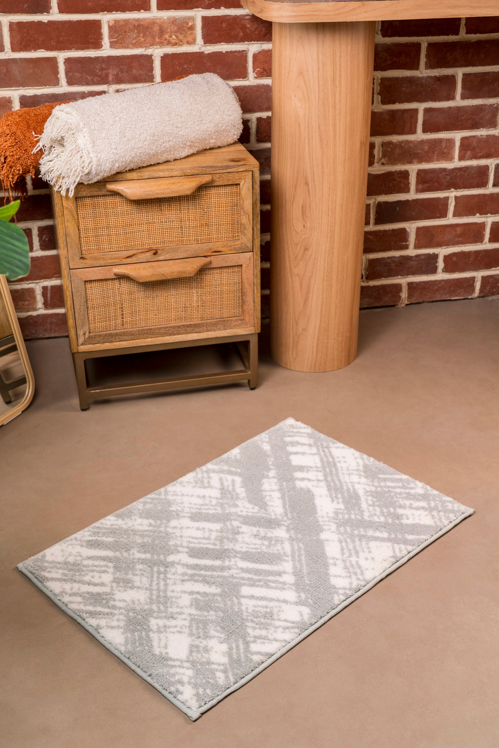 The Crossline | Ultra Soft Bath Rug