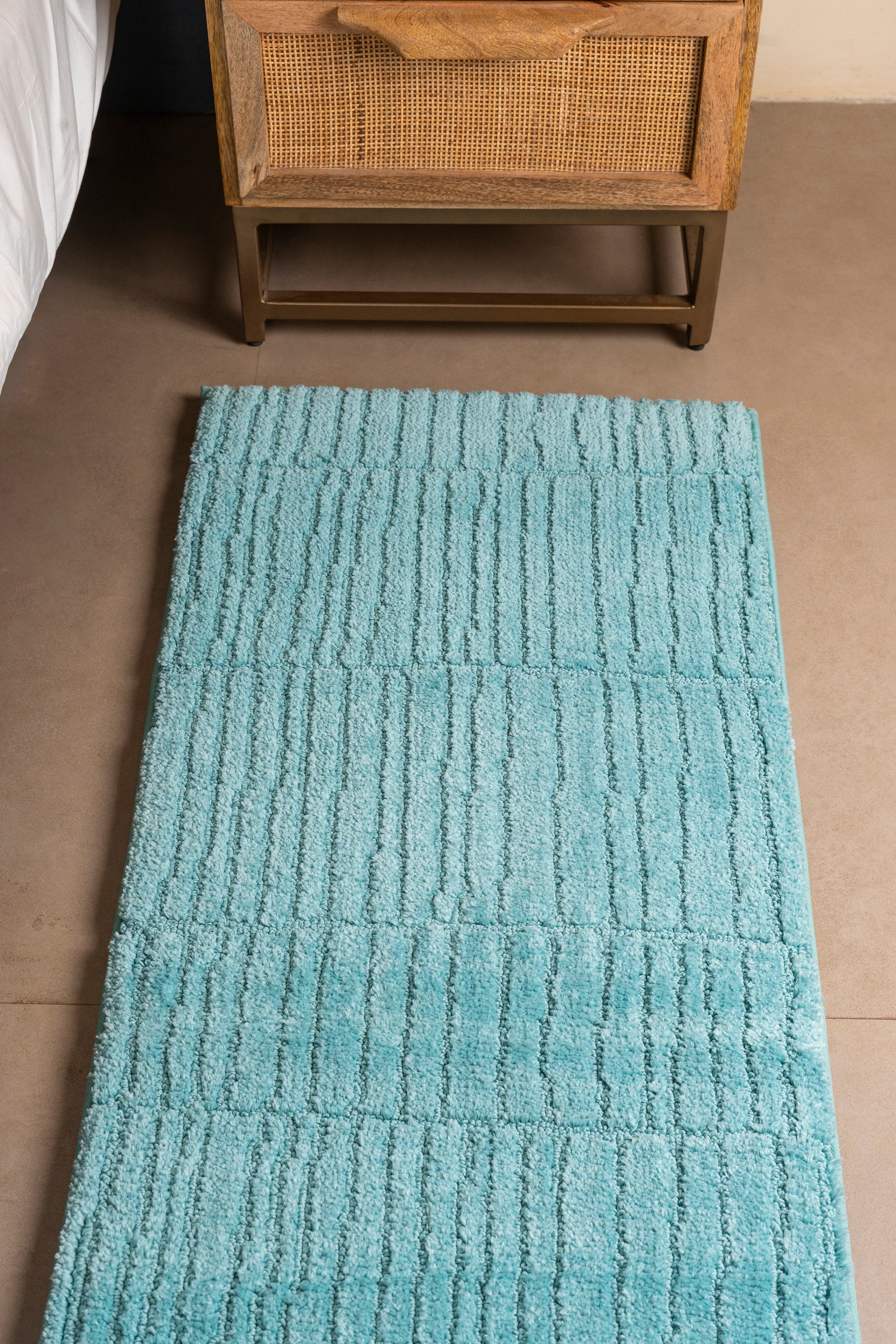 The Breeze | Foam Padded Bedside Runner