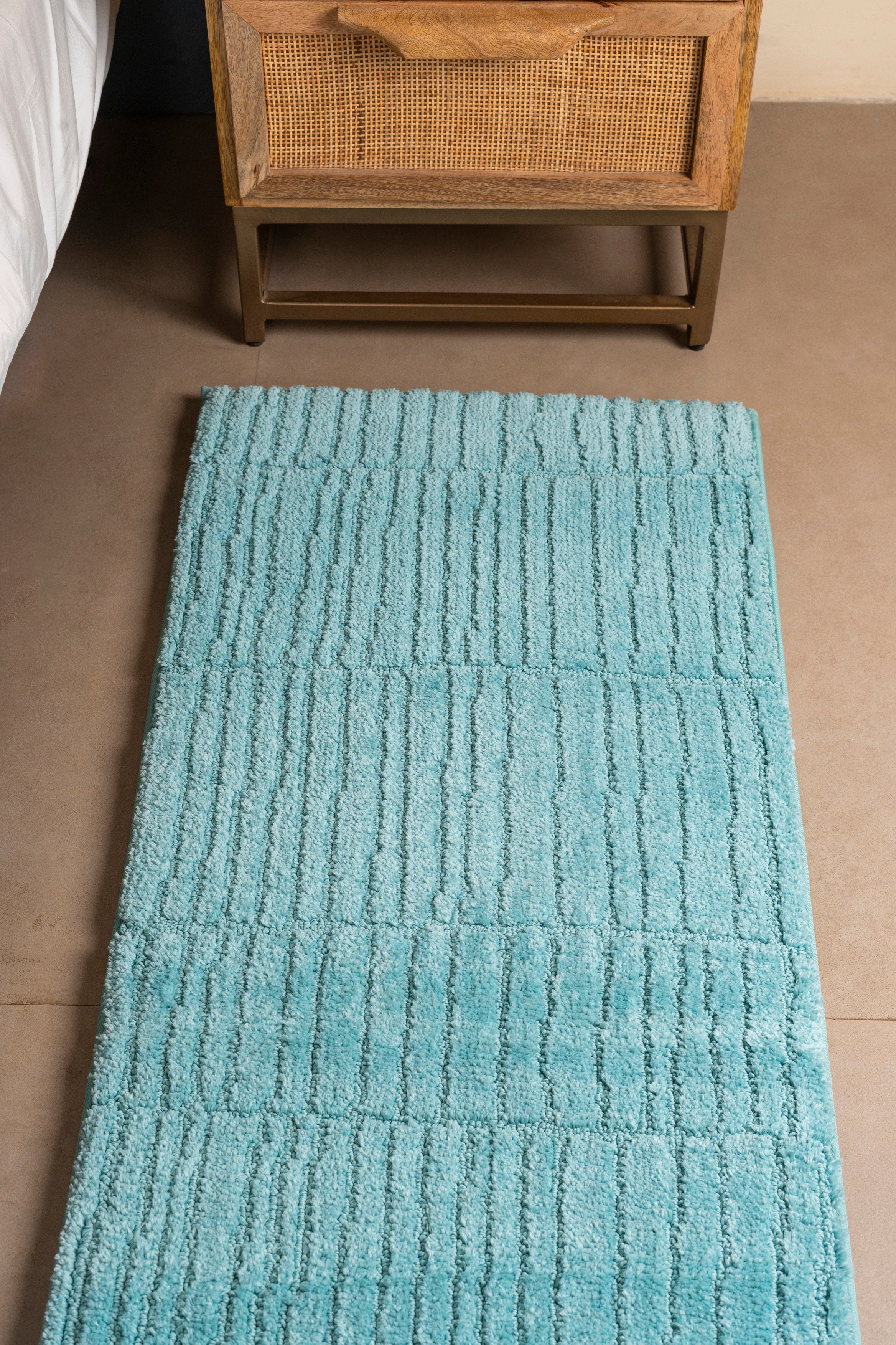 The Breeze | Foam Padded Striped Runner