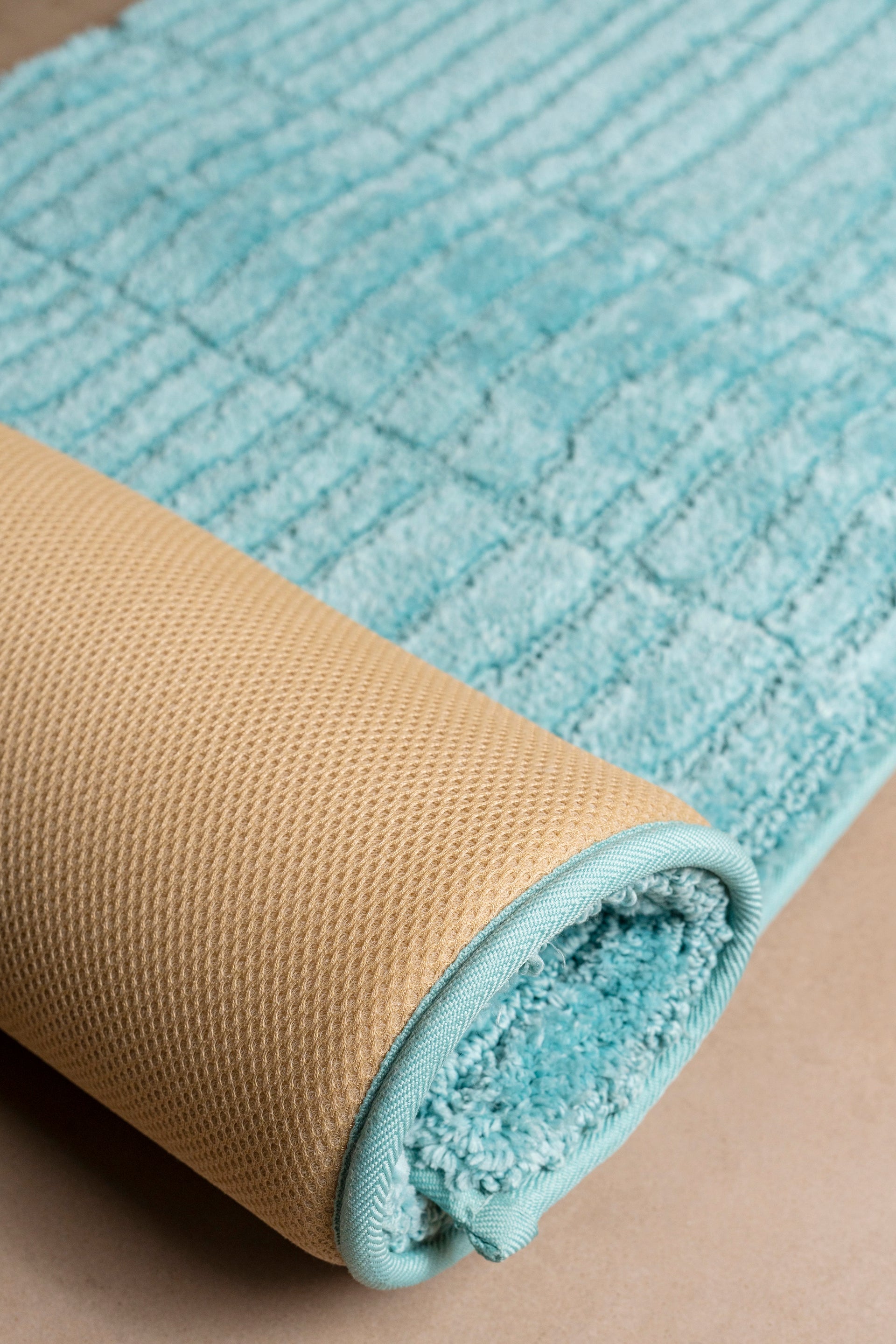 The Breeze | Foam Padded Bedside Runner