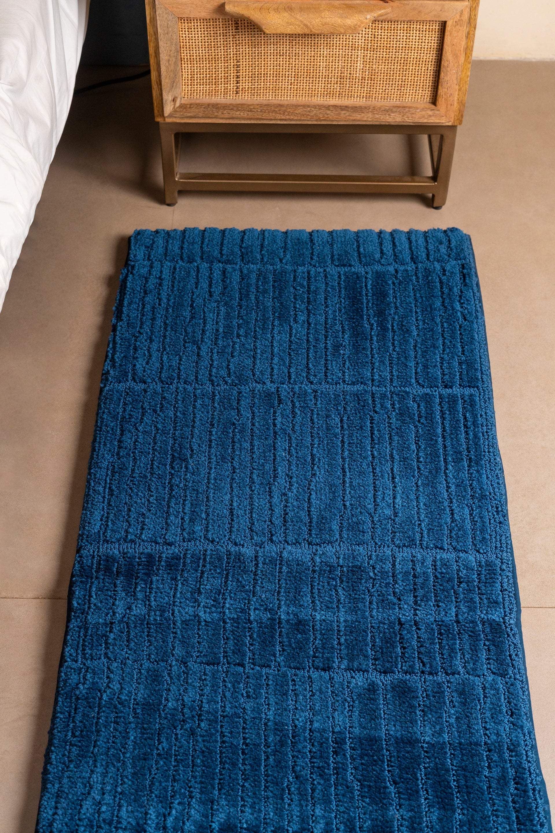 The Breeze | Foam Padded Bedside Runner