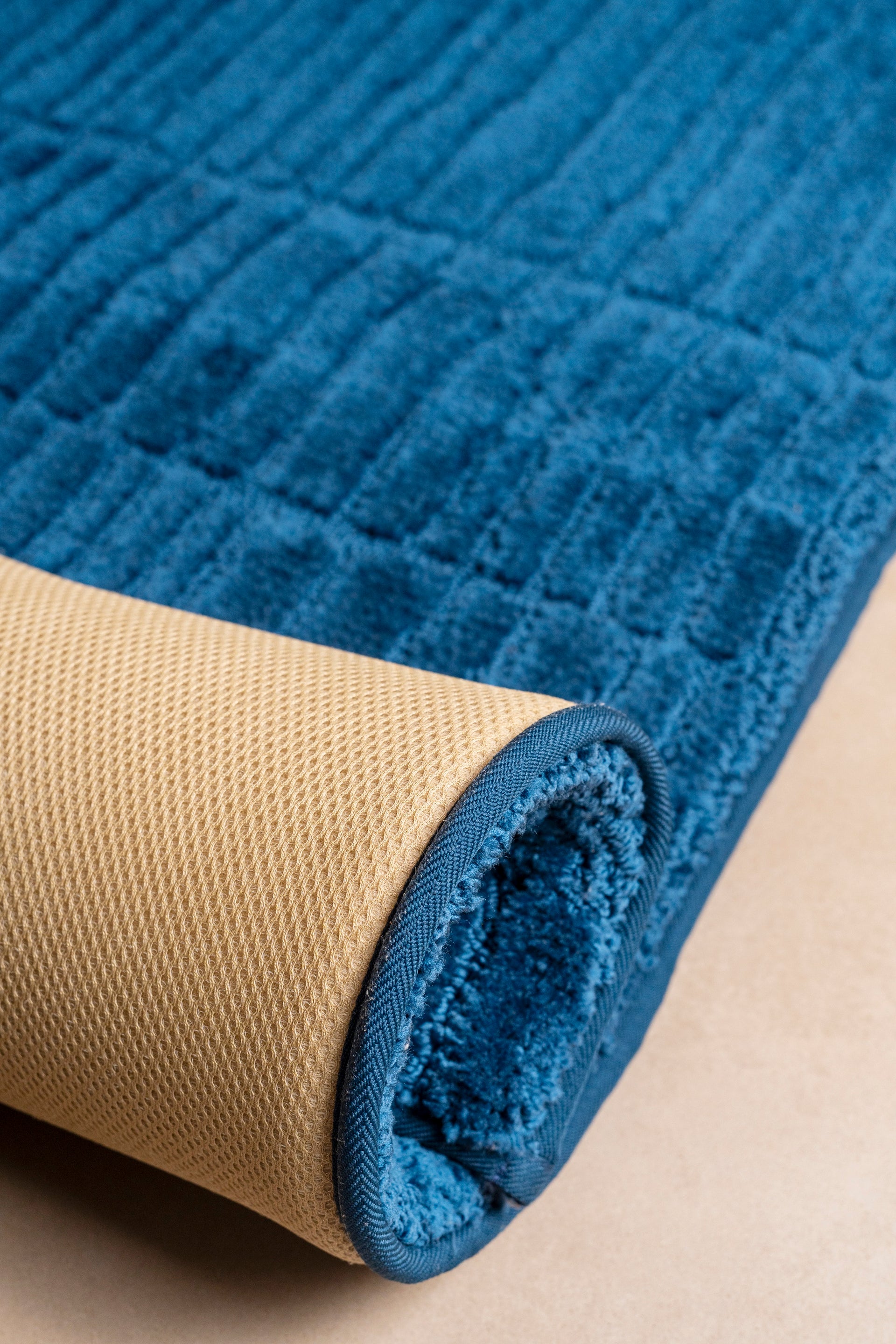The Breeze | Foam Padded Bedside Runner