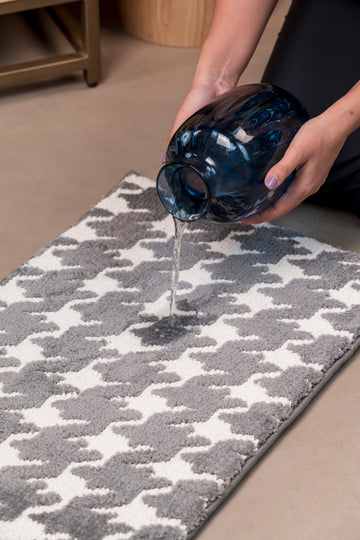The Cadence |  Foam Padded Bath Rug