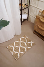 Ultra-Soft Ivory Trellis Bath Mat