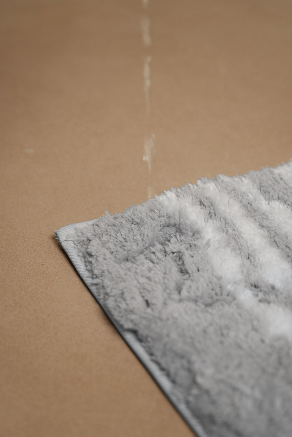 The Low Tide | Striped Microfiber Bath Mat