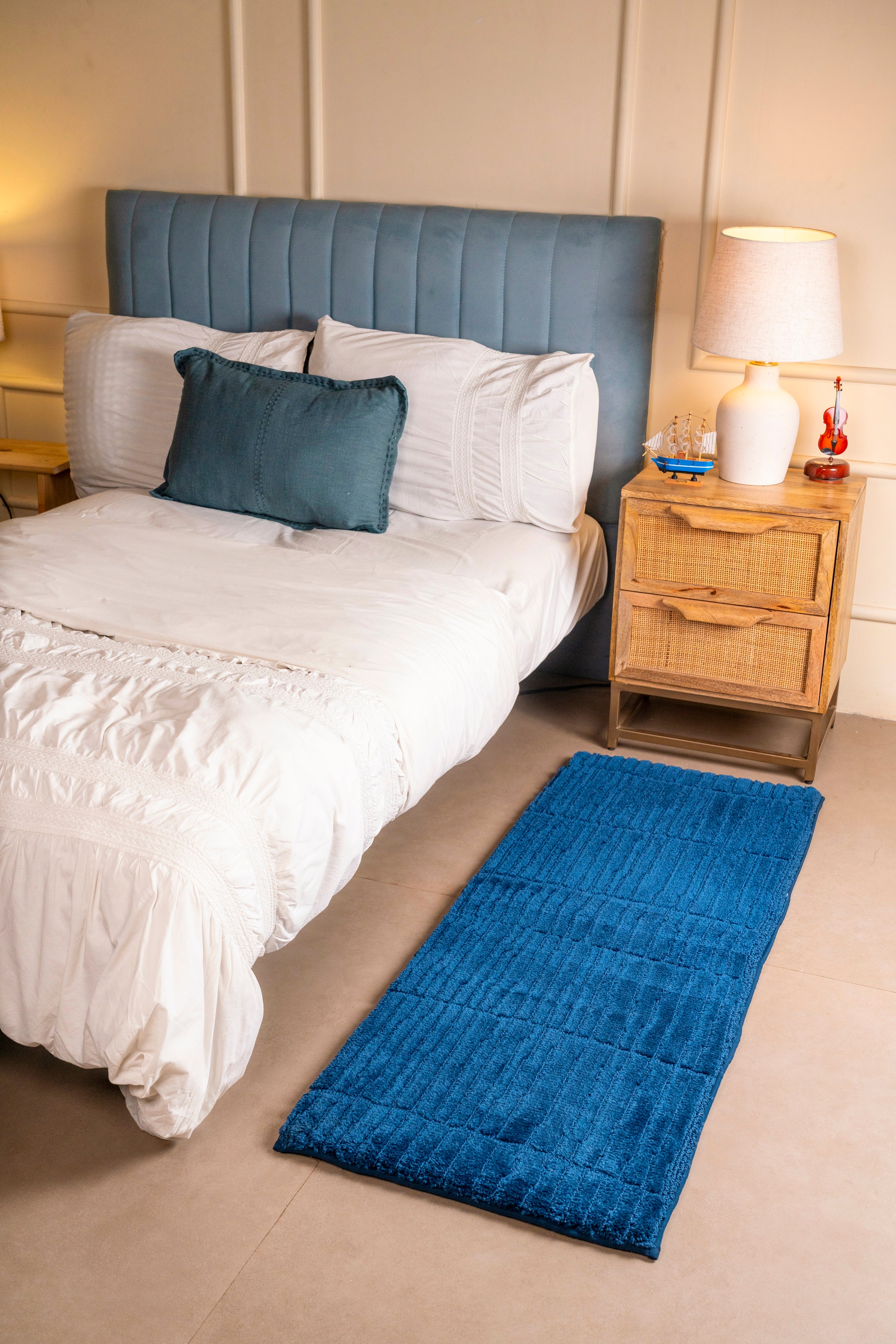 The Breeze | Foam Padded Bedside Runner – Ralia Homes