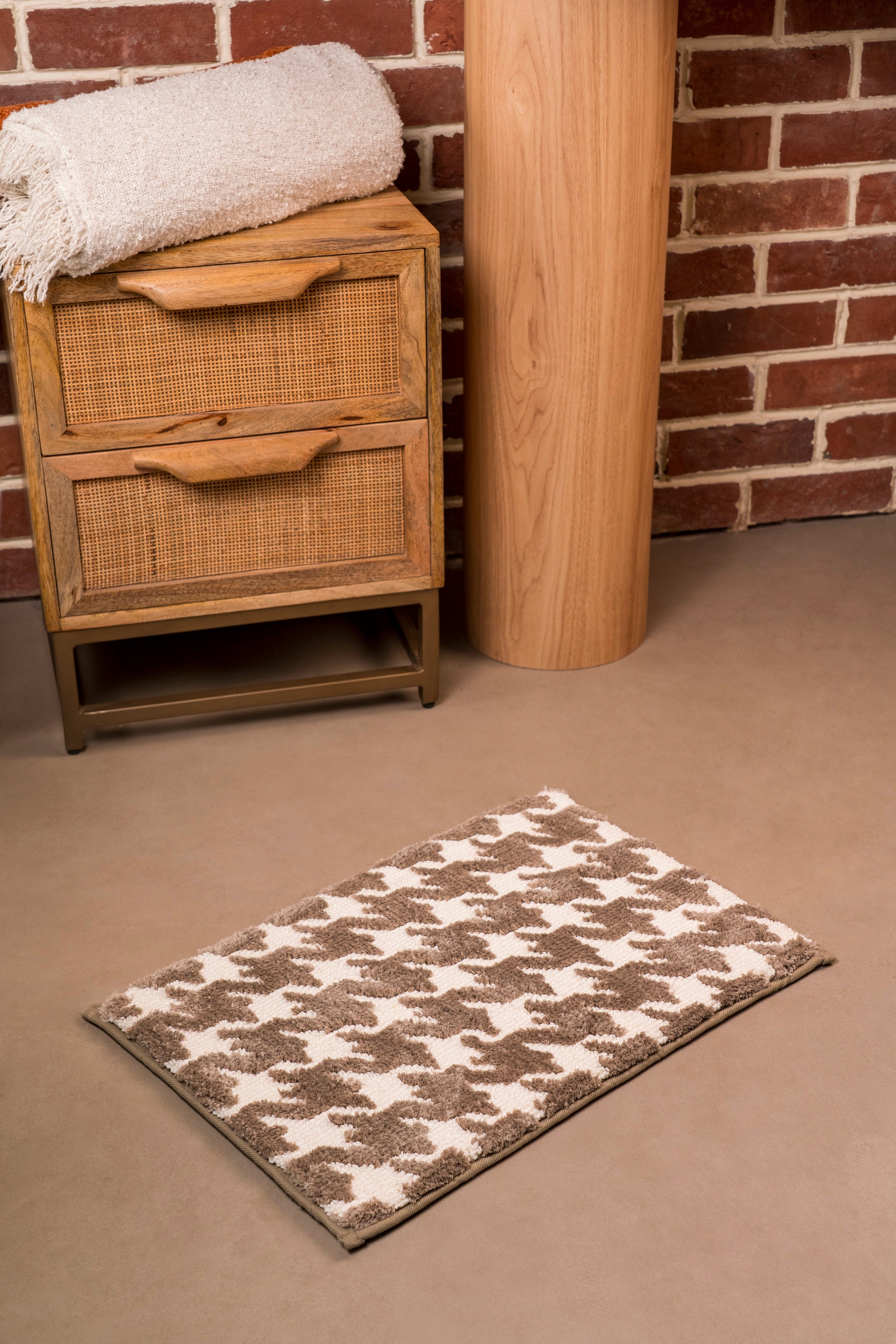 The Cadence |  Foam Padded Bath Rug