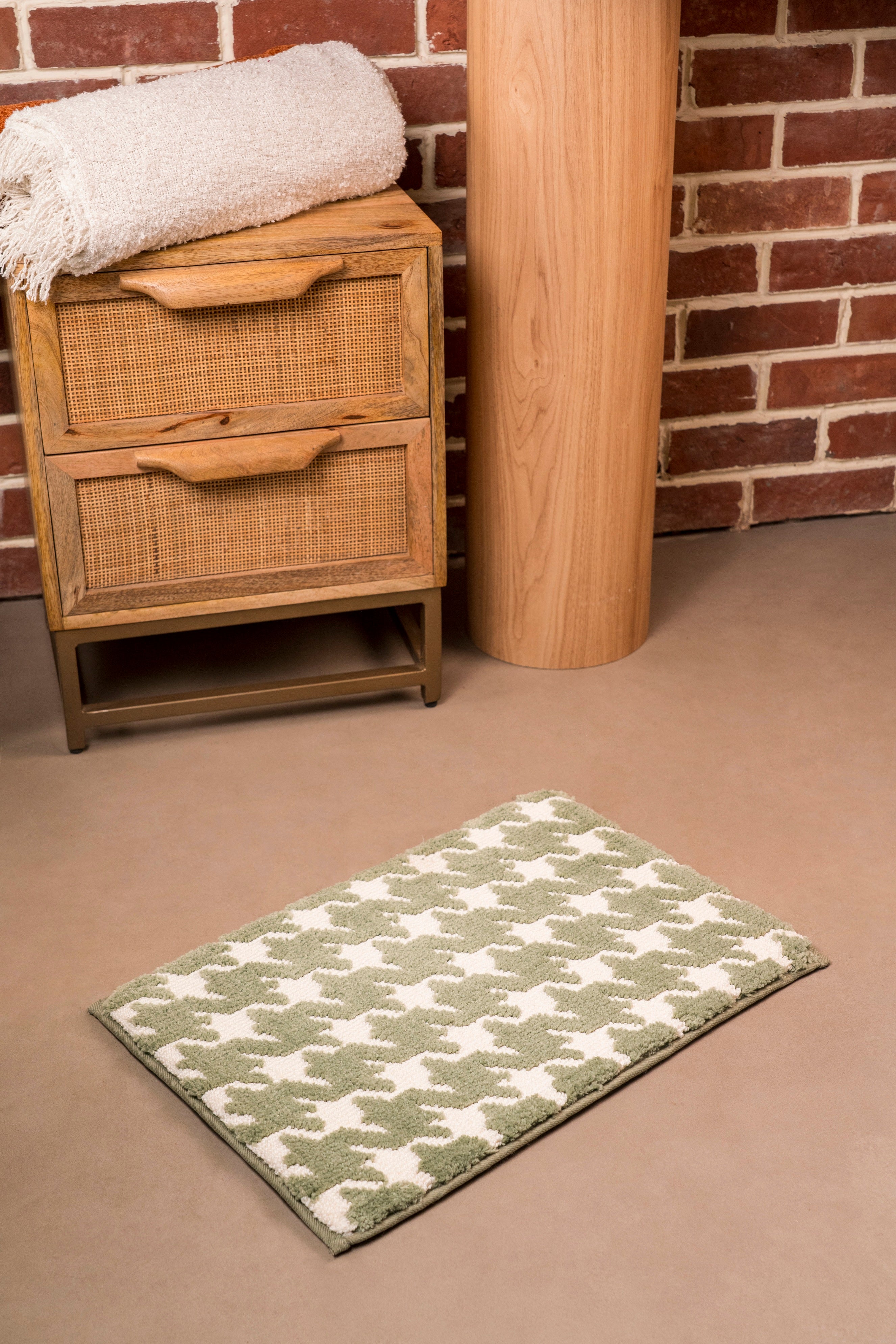 The Cadence |  Foam Padded Bath Rug