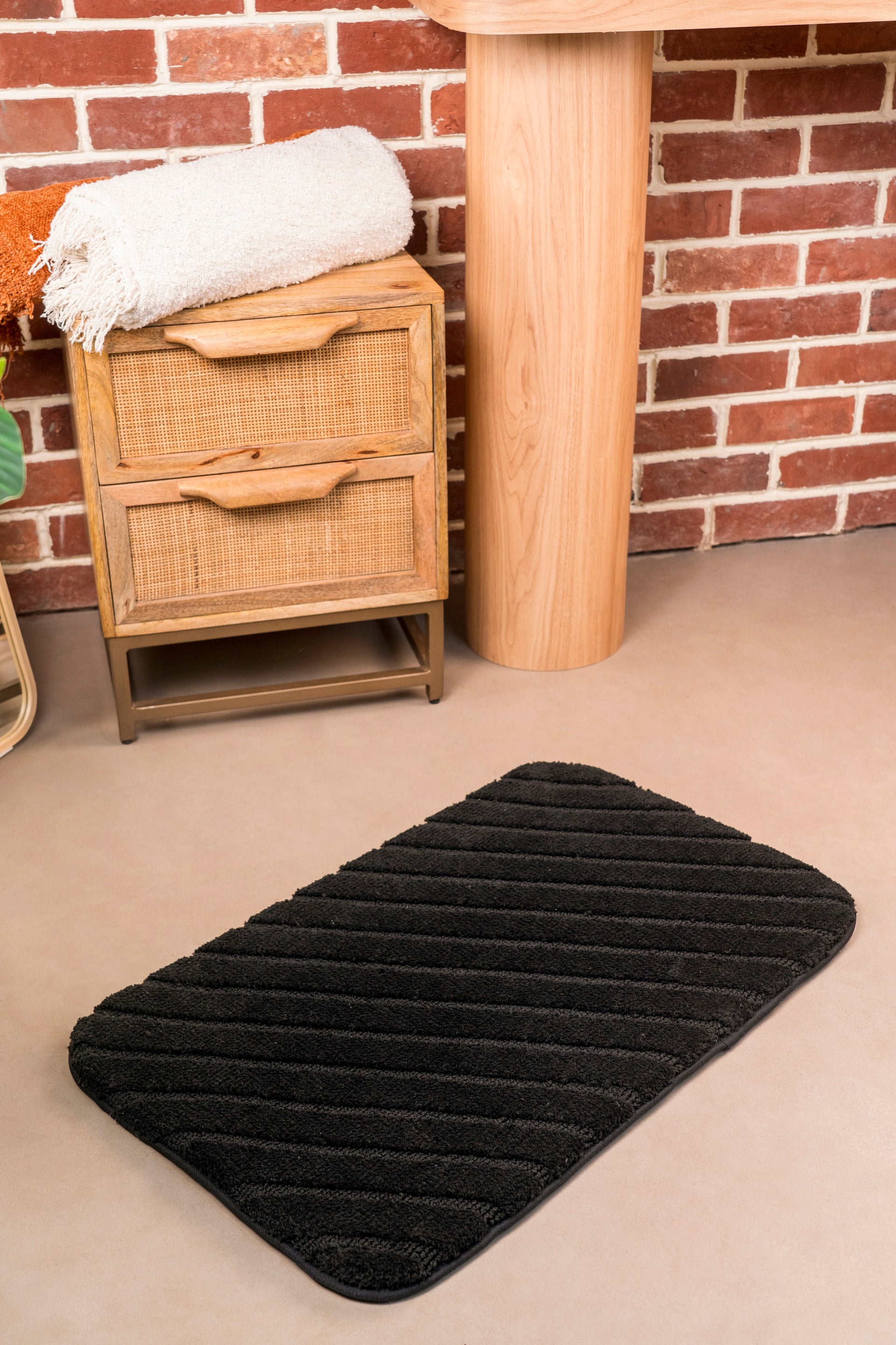 The Tide Velora |Foam Padded Bath Mat