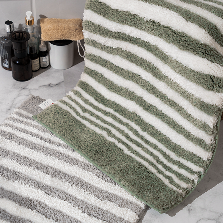 The Low Tide | Striped Microfiber Bath Mat