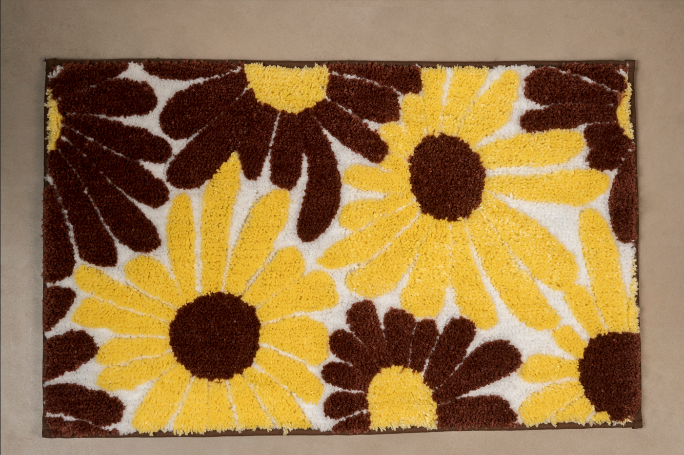 The Sol | Floral TPR Backing Bath Mat
