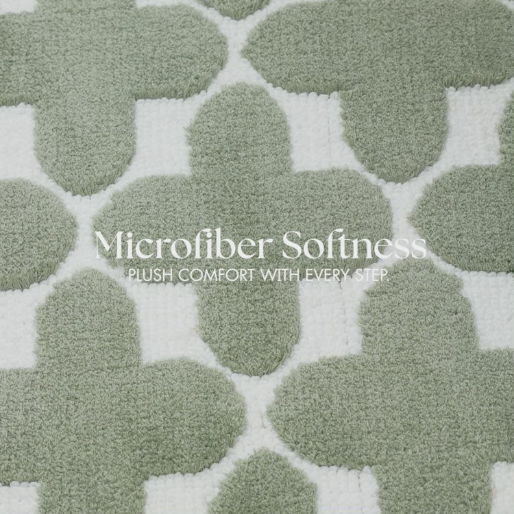 The Clover Suit | Geometric Bath Mat